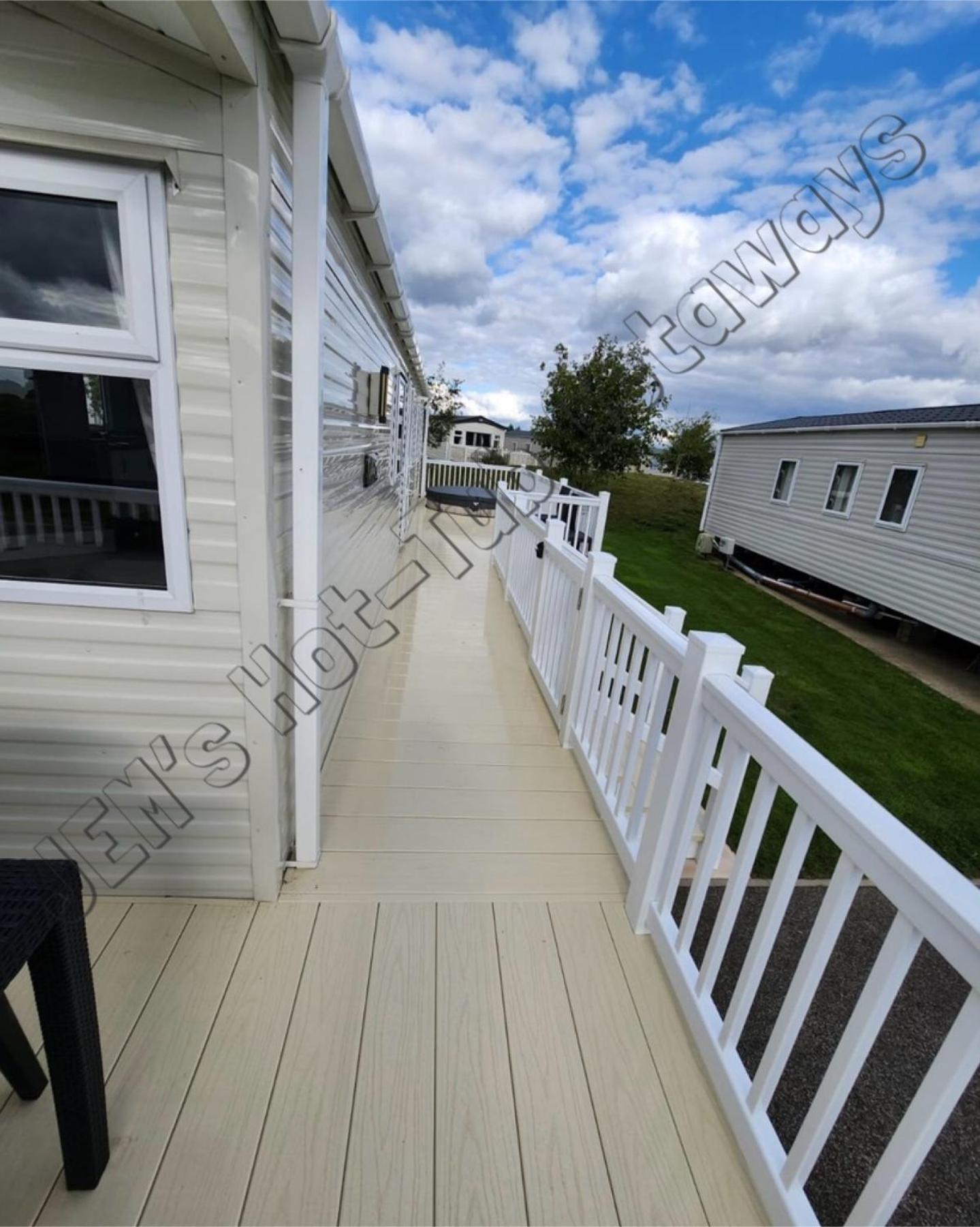 Jems Hot-Tub Getaways 6 Berth At Tattershall Lakes Экстерьер фото