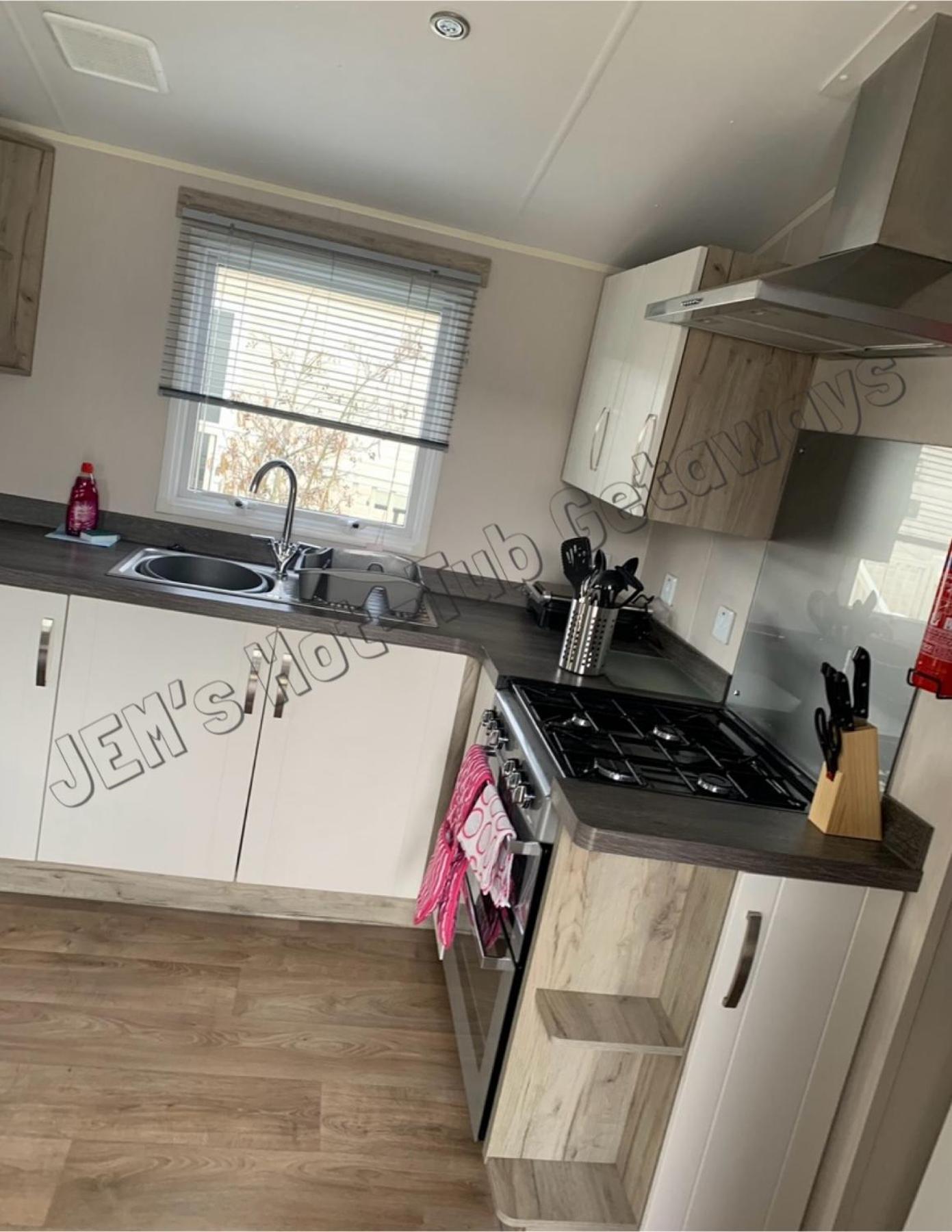 Jems Hot-Tub Getaways 6 Berth At Tattershall Lakes Экстерьер фото